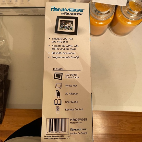NEW Panimage by Pandigital Digital Photo Frame - Picture 2 of 3